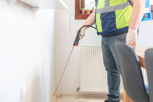 Best Cockroach Control Services  in North Canton, OH